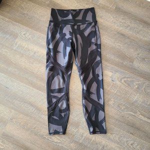 Athleta US Women's Size Small Tenacity 7/8 Tight Leggings Black Gray Athletic